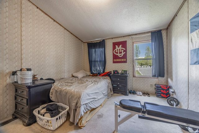 64372 Jig Road, Montrose, CO 81401