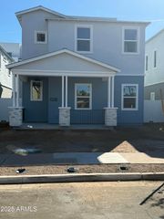 126 W HOLCOMB Lane, Phoenix, AZ 85003