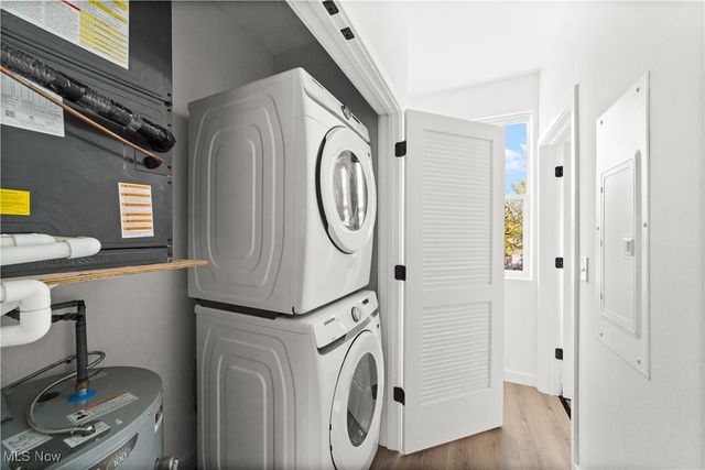 2017 W 44th 9, Cleveland, OH 44113