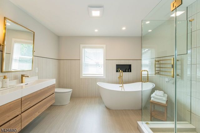 43 Alexander Ave, Montclair Twp., NJ 07043