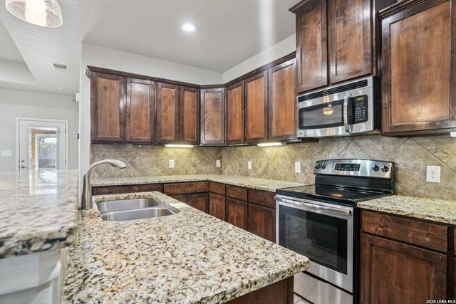 6413 Von Rosk, Leon Valley, TX 78238