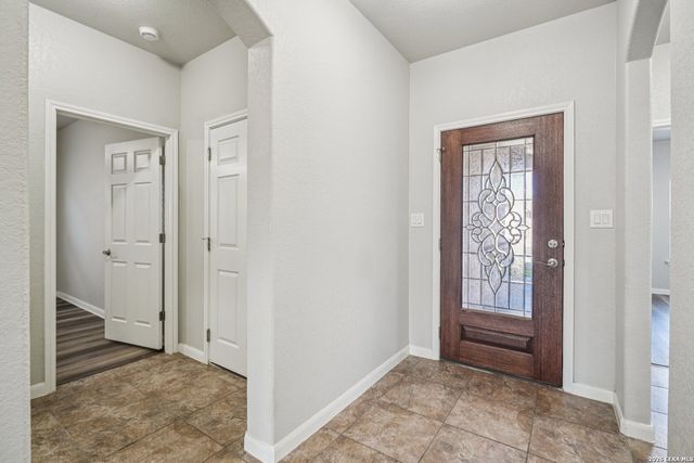 6413 Von Rosk, Leon Valley, TX 78238