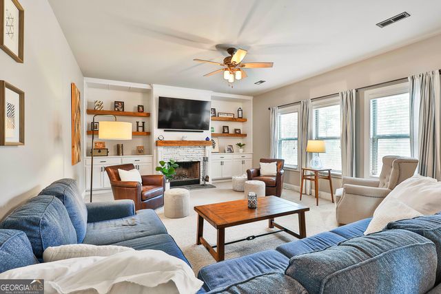 103 Fox Hall Crossing W, Senoia, GA 30276