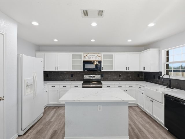 2459 Silverado Trail, Grand Prairie, TX 75052