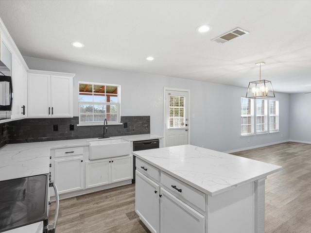 2459 Silverado Trail, Grand Prairie, TX 75052