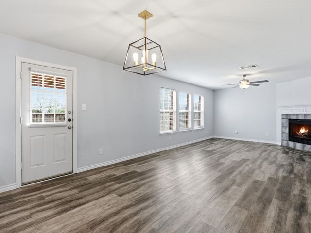 2459 Silverado Trail, Grand Prairie, TX 75052