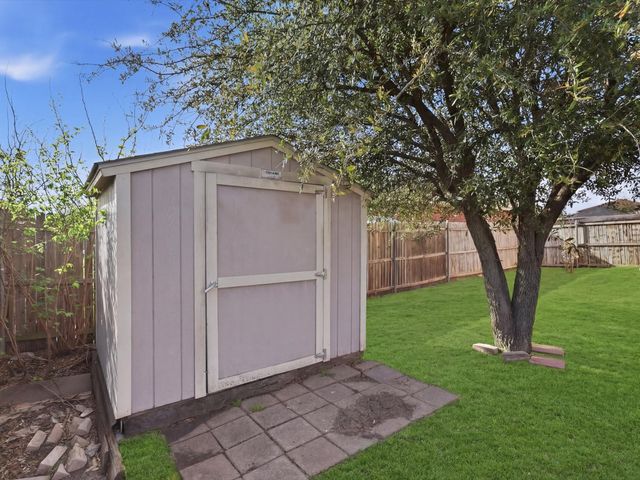 2459 Silverado Trail, Grand Prairie, TX 75052