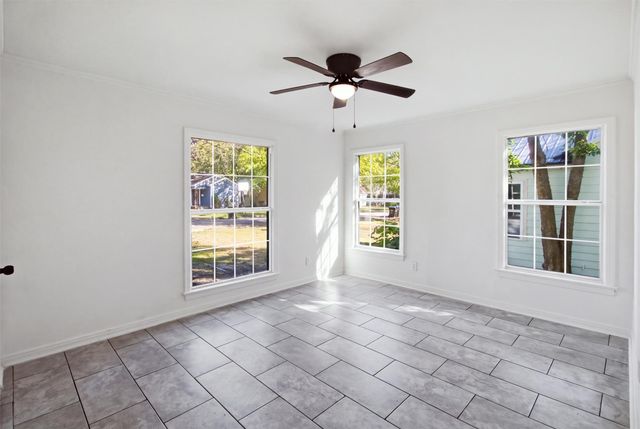 1105 Bell Drive, Greenville, TX 75401