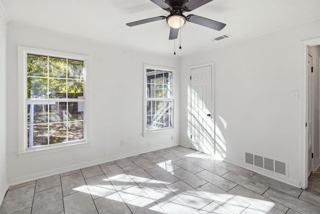 1105 Bell Drive, Greenville, TX 75401