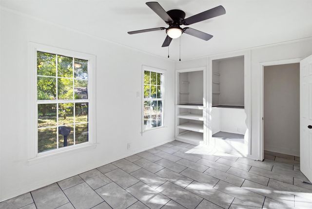 1105 Bell Drive, Greenville, TX 75401