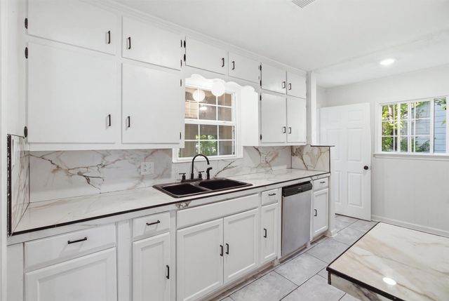 1105 Bell Drive, Greenville, TX 75401