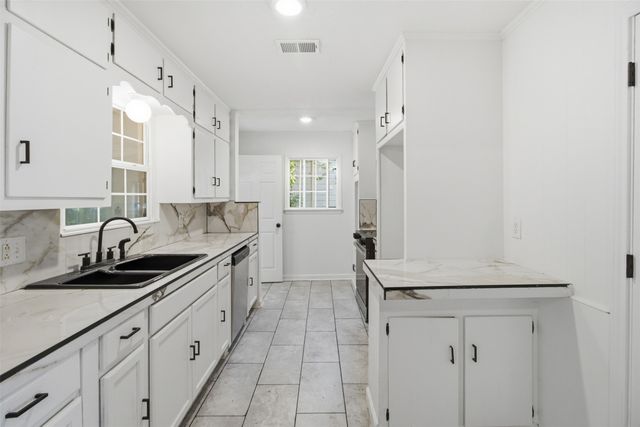 1105 Bell Drive, Greenville, TX 75401