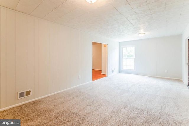 662 HERNDON PKWY, Herndon, VA 20170