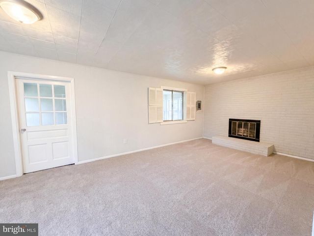 662 HERNDON PKWY, Herndon, VA 20170