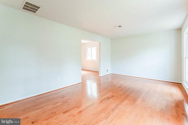 662 HERNDON PKWY, Herndon, VA 20170