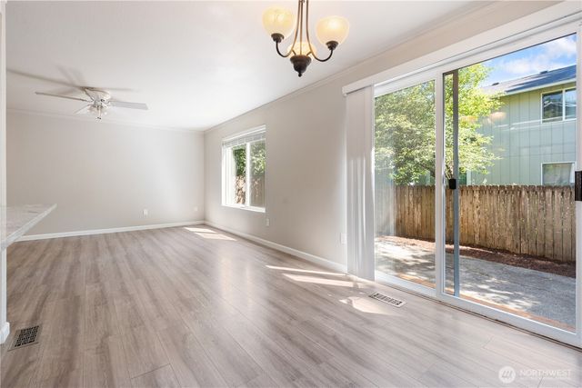 6101 Laguna Lane SE, Lacey, WA 98503