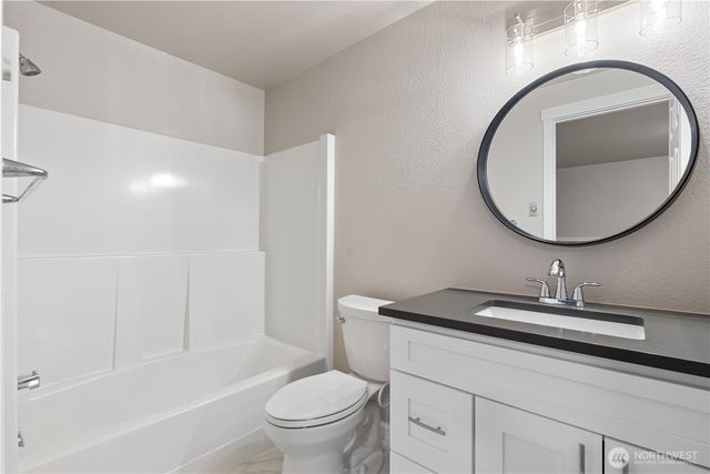 6101 Laguna Lane SE, Lacey, WA 98503