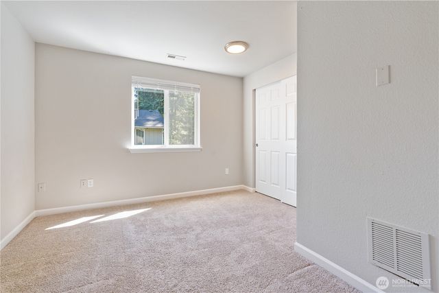 6101 Laguna Lane SE, Lacey, WA 98503