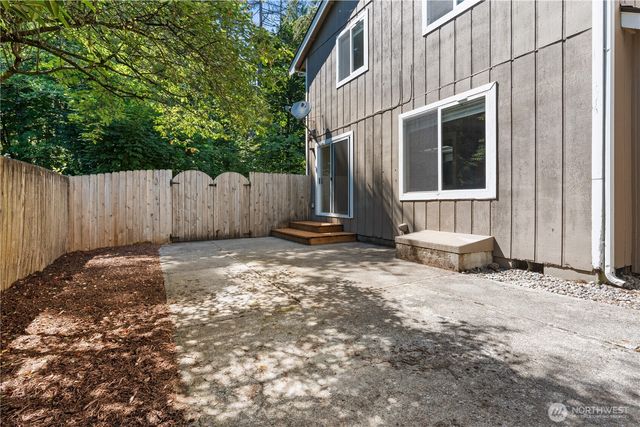 6101 Laguna Lane SE, Lacey, WA 98503