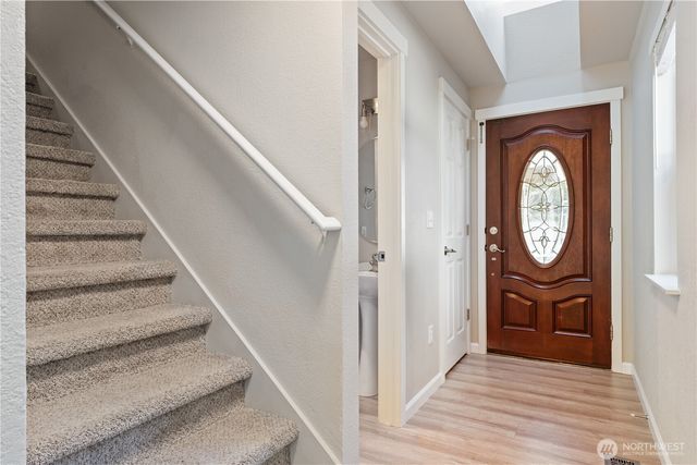 6101 Laguna Lane SE, Lacey, WA 98503