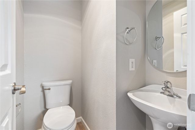 6101 Laguna Lane SE, Lacey, WA 98503