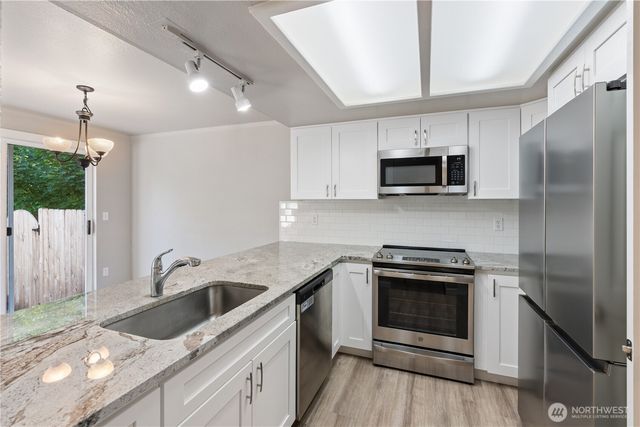 6101 Laguna Lane SE, Lacey, WA 98503