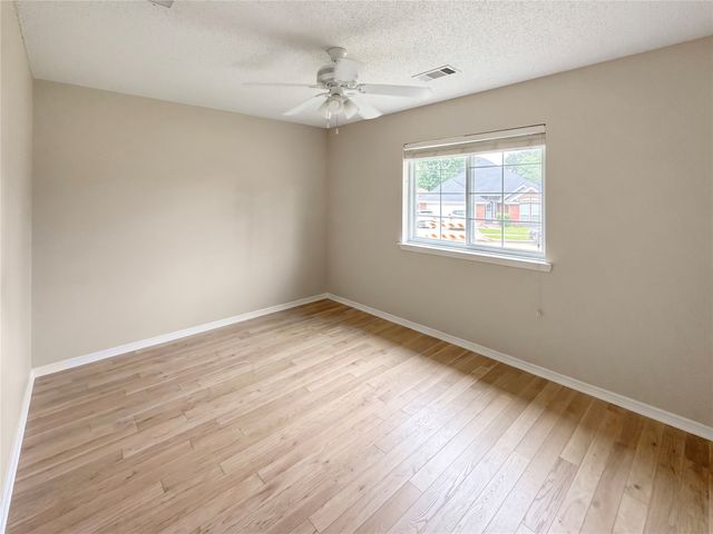 3813 Cromwell Drive, Carrollton, TX 75007