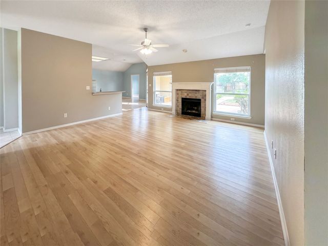 3813 Cromwell Drive, Carrollton, TX 75007