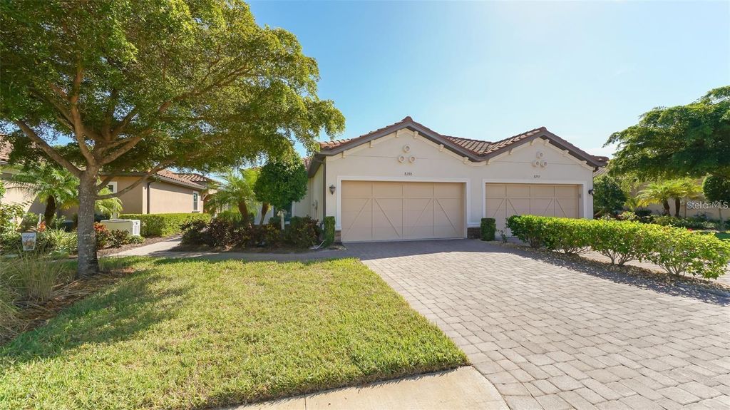 8288 VARENNA DRIVE, Sarasota, FL 34231