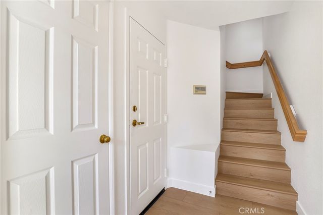 5799 Freebird Lane 102, Oak Park, CA 91377