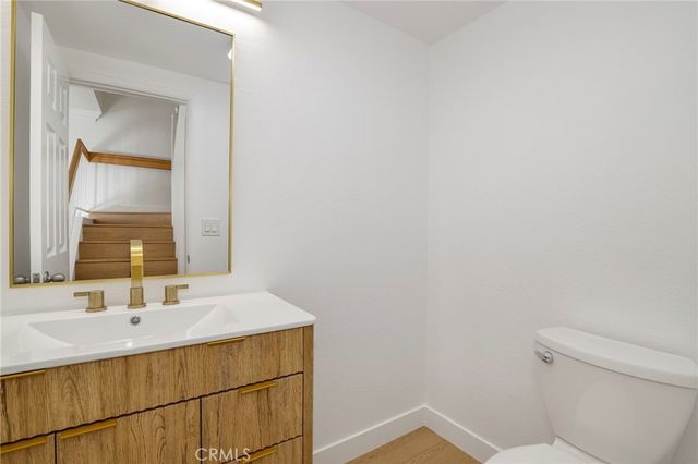 5799 Freebird Lane 102, Oak Park, CA 91377