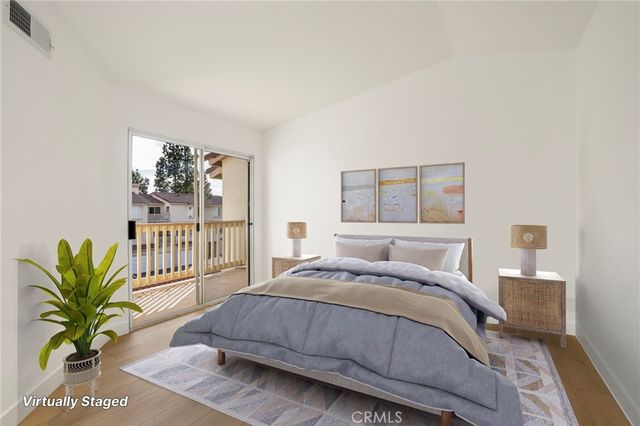 5799 Freebird Lane 102, Oak Park, CA 91377