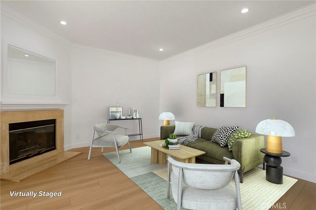 5799 Freebird Lane 102, Oak Park, CA 91377