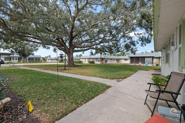 1802 BEDFORD LANE 2, Sun City Center, FL 33573