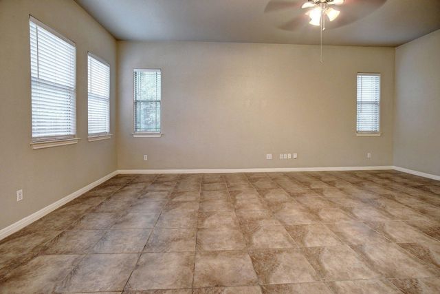 105 S Kaupo DR, Bastrop, TX 78602