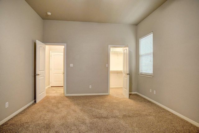105 S Kaupo DR, Bastrop, TX 78602