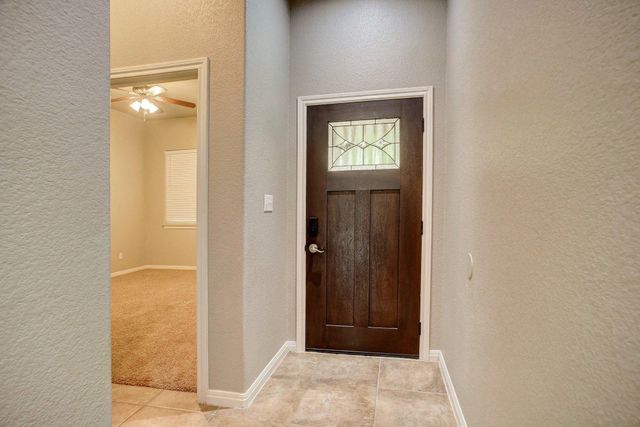 105 S Kaupo DR, Bastrop, TX 78602