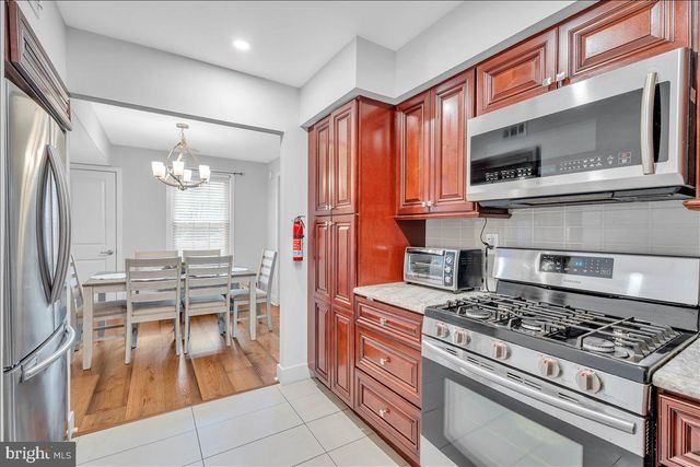 2036 HARBOUR DR, Palmyra, NJ 08065