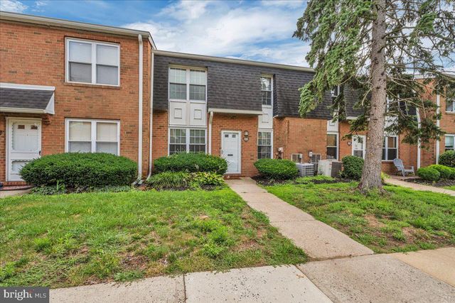 2036 HARBOUR DR, Palmyra, NJ 08065
