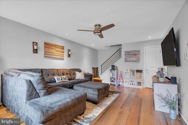 2036 HARBOUR DR, Palmyra, NJ 08065