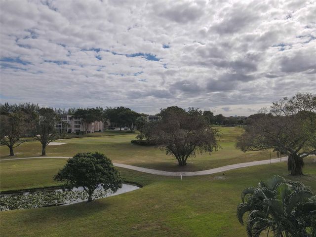 9441 Evergreen Place 401, Davie, FL 33324