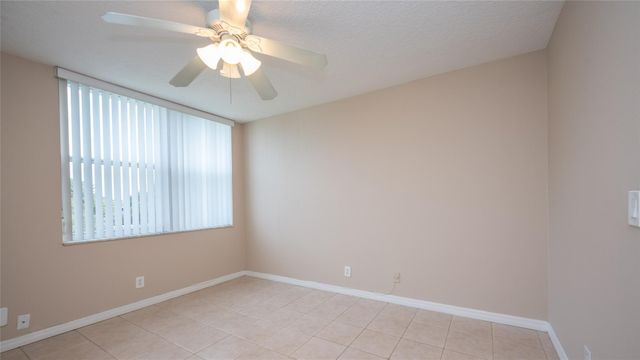 9441 Evergreen Place 401, Davie, FL 33324