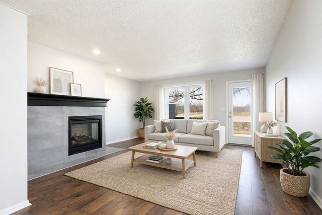 6184 Terrace Drive 8, Johnston, IA 50131