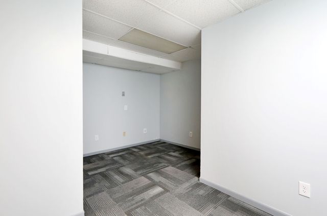 6184 Terrace Drive 8, Johnston, IA 50131