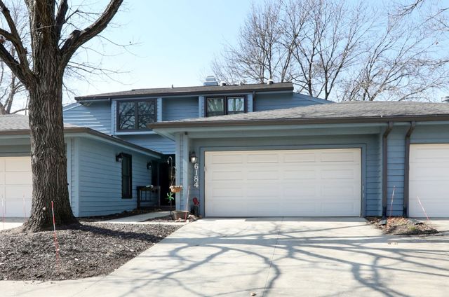 6184 Terrace Drive 8, Johnston, IA 50131
