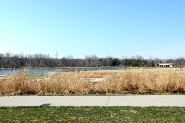 6184 Terrace Drive 8, Johnston, IA 50131