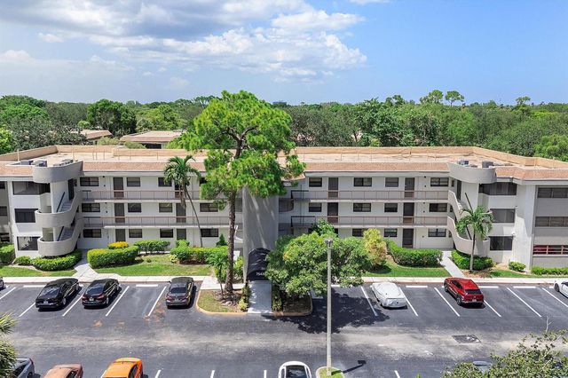 7547 NW 79th Avenue 111, Tamarac, FL 33321