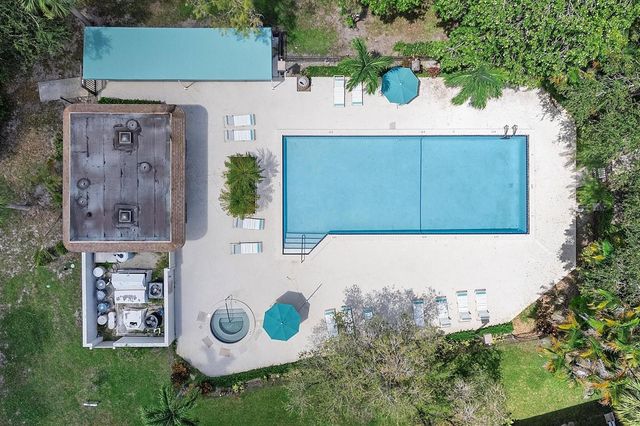 7547 NW 79th Avenue 111, Tamarac, FL 33321