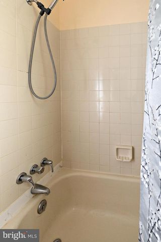 61 OAK FOREST DR, Sicklerville, NJ 08081