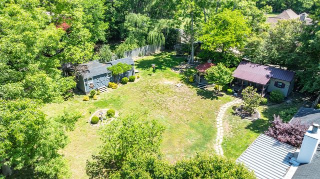 111 Terry Ln, Cottontown, TN 37048